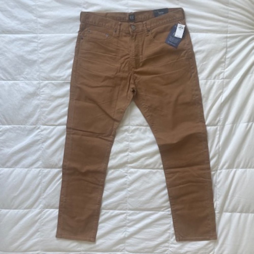 Gap Slim Jeans 33x30 Mid Rise - NWT